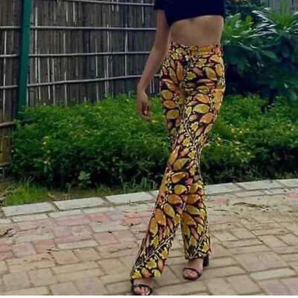 Zara Printed Flared Pants Trousers Groovy Floral 70's Pattern Sz Small - Picture 4 of 16